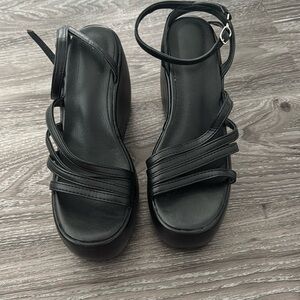 Platform sandals